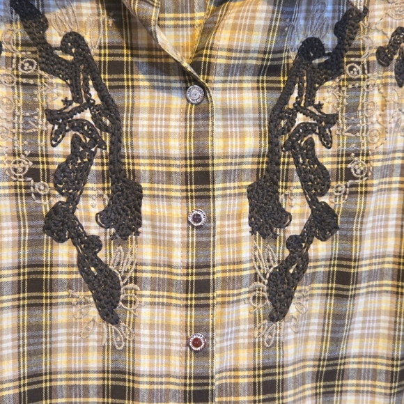 Western Style Blouse - Picture 3 of 5